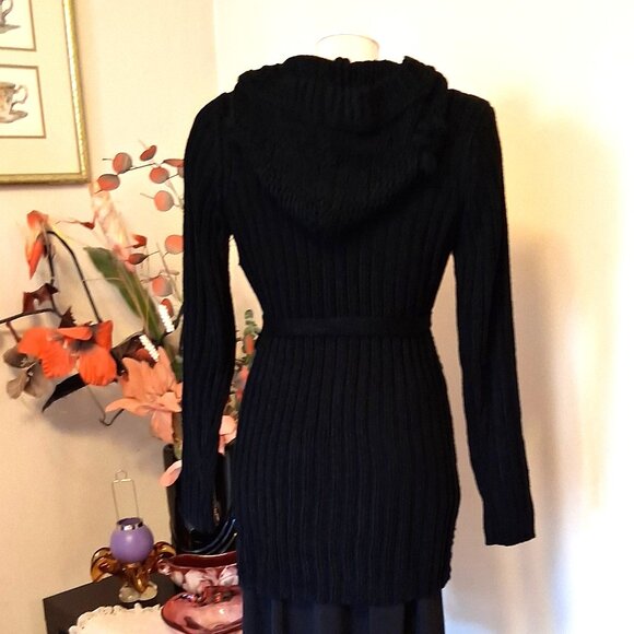 NWT Woman's Black Hooded Cardigan Coat Knit Lightweight Warm & Elegant Outerwear - Picture 11 of 12